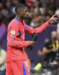 队报：巴黎前锋登贝莱因大腿后肌不适缺席了法国于周二的集训