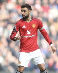 开云体育网站-亨利谈B费的助攻：他不是在踢球，是在思考足球