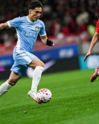 开云体育-鲁媒：阿卜杜肉苏力等多位泰山青训首轮获机会，贾非凡将面对旧主